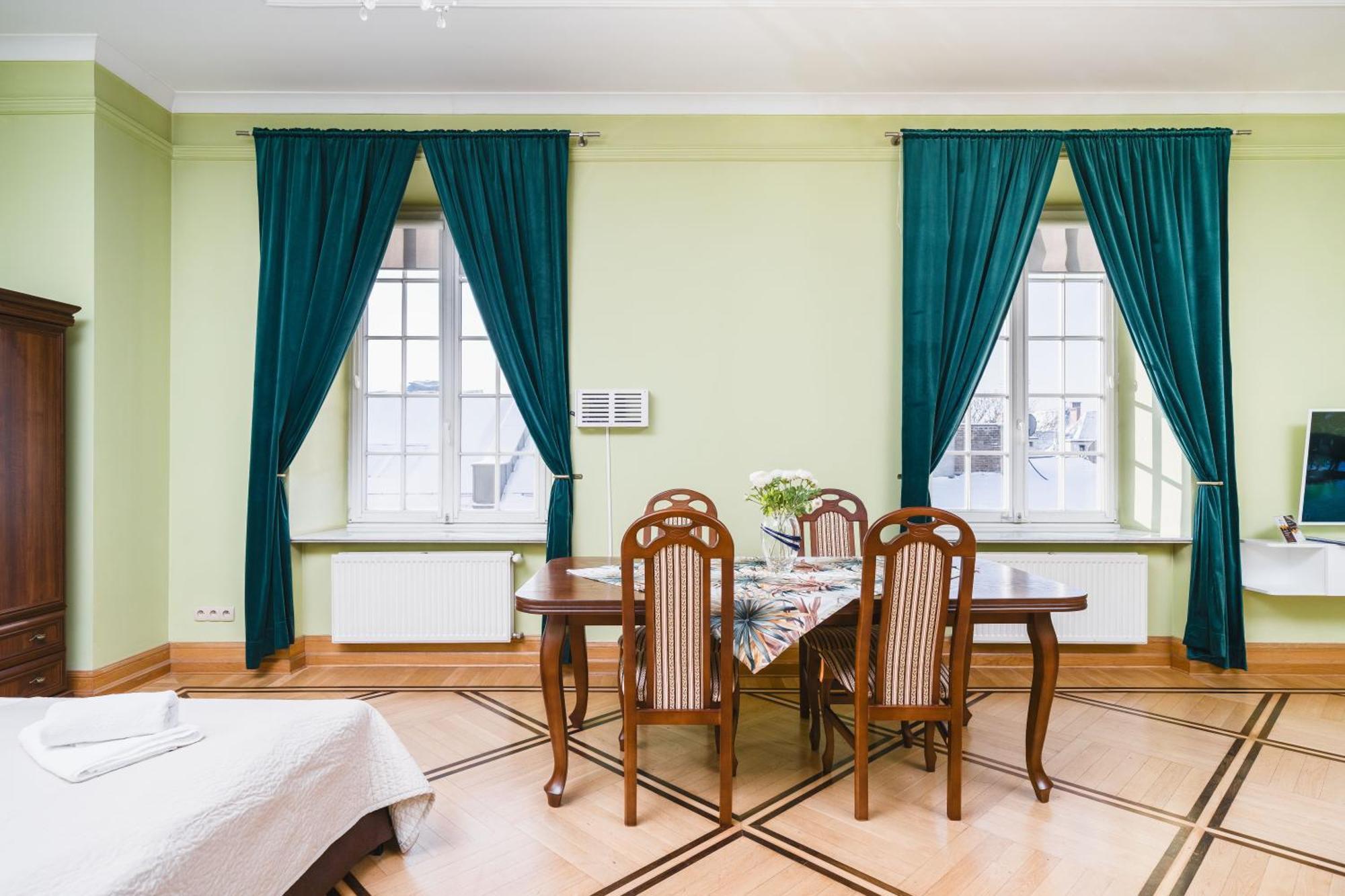 Apartamenty W Palacu Pod Baranami Krakow Bagian luar foto