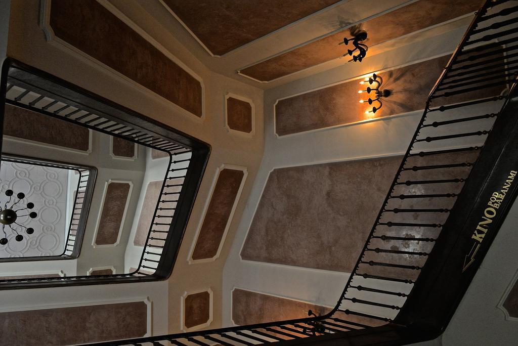 Apartamenty W Palacu Pod Baranami Krakow Bagian luar foto